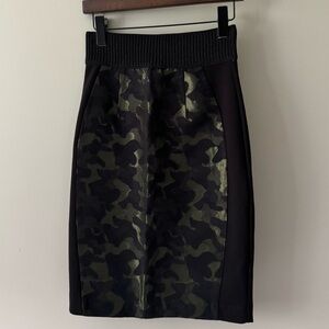 ANTHROPOLOGIE MAEVE JACQUARD CAMO PENCIL SKIRT BLACK & GREEN CAMO SIZE 6 P